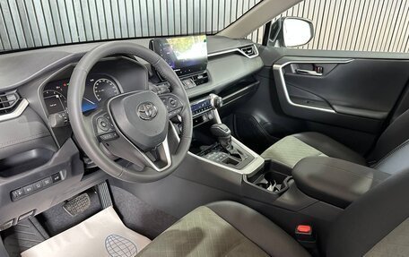 Toyota RAV4, 2025 год, 3 850 000 рублей, 12 фотография