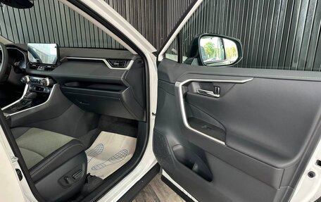 Toyota RAV4, 2025 год, 3 850 000 рублей, 16 фотография
