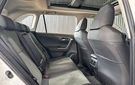 Toyota RAV4, 2025 год, 3 850 000 рублей, 18 фотография