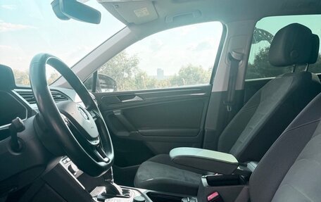 Volkswagen Tiguan II, 2018 год, 3 600 000 рублей, 7 фотография