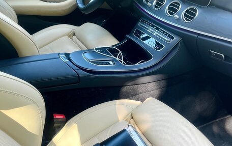 Mercedes-Benz E-Класс, 2021 год, 5 700 000 рублей, 10 фотография