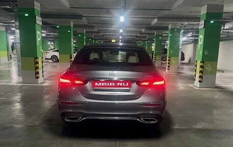 Mercedes-Benz E-Класс, 2021 год, 5 700 000 рублей, 3 фотография
