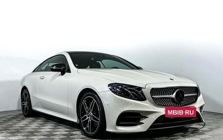 Mercedes-Benz E-Класс, 2019 год, 4 305 000 рублей, 3 фотография