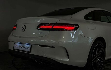 Mercedes-Benz E-Класс, 2019 год, 4 305 000 рублей, 24 фотография