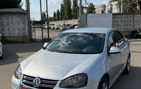 Volkswagen Jetta VI, 2006 год, 630 000 рублей, 1 фотография