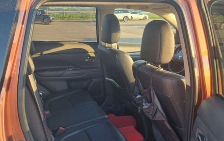 Mitsubishi Outlander III рестайлинг 3, 2012 год, 1 300 000 рублей, 8 фотография