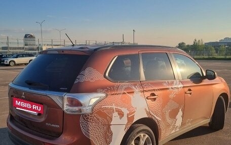 Mitsubishi Outlander III рестайлинг 3, 2012 год, 1 300 000 рублей, 3 фотография