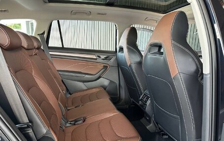 Skoda Kodiaq I, 2023 год, 3 900 000 рублей, 17 фотография