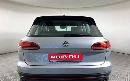 Volkswagen Touareg III, 2018 год, 4 875 000 рублей, 6 фотография