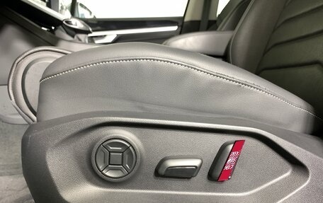 Volkswagen Touareg III, 2018 год, 4 875 000 рублей, 16 фотография