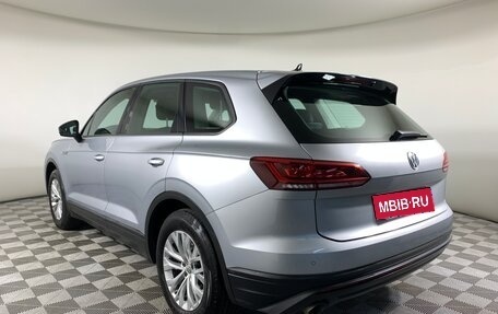 Volkswagen Touareg III, 2018 год, 4 875 000 рублей, 7 фотография