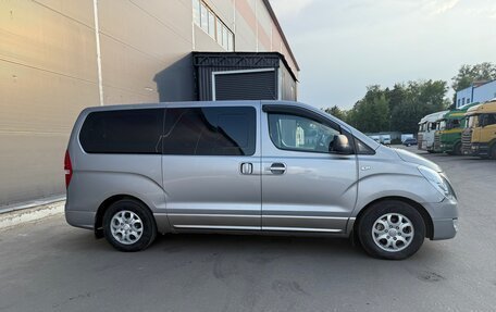 Hyundai H-1 II рестайлинг, 2013 год, 2 100 000 рублей, 5 фотография