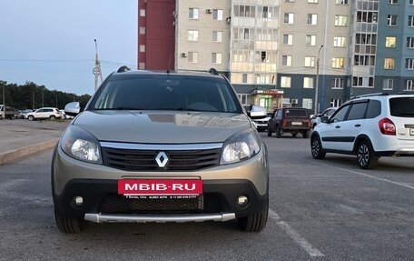 Renault Sandero I, 2012 год, 650 000 рублей, 2 фотография