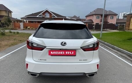 Lexus RX IV рестайлинг, 2019 год, 5 150 000 рублей, 7 фотография