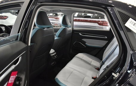 Geely Emgrand, 2024 год, 2 483 990 рублей, 11 фотография