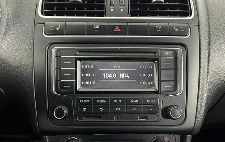 Volkswagen Polo VI (EU Market), 2013 год, 710 000 рублей, 21 фотография