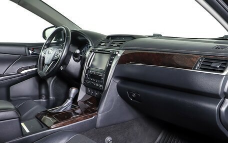 Toyota Camry, 2017 год, 2 091 000 рублей, 11 фотография