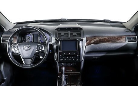 Toyota Camry, 2017 год, 2 091 000 рублей, 15 фотография