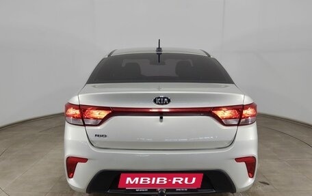 KIA Rio IV, 2017 год, 1 090 000 рублей, 6 фотография