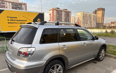 Mitsubishi Outlander III рестайлинг 3, 2005 год, 860 000 рублей, 11 фотография