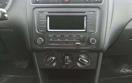 Volkswagen Polo VI (EU Market), 2012 год, 720 000 рублей, 9 фотография