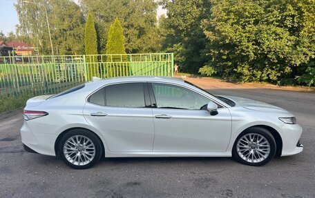 Toyota Camry, 2018 год, 2 650 000 рублей, 5 фотография