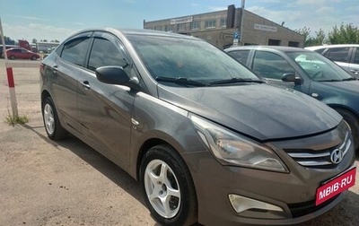 Hyundai Solaris II рестайлинг, 2015 год, 630 000 рублей, 1 фотография
