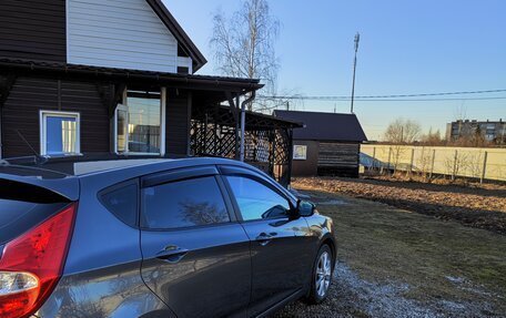 Hyundai Solaris II рестайлинг, 2011 год, 900 000 рублей, 5 фотография