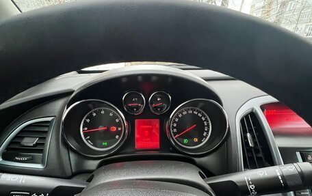 Opel Astra J, 2013 год, 1 030 000 рублей, 14 фотография