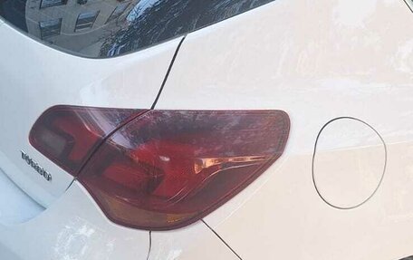 Opel Astra J, 2011 год, 620 000 рублей, 7 фотография