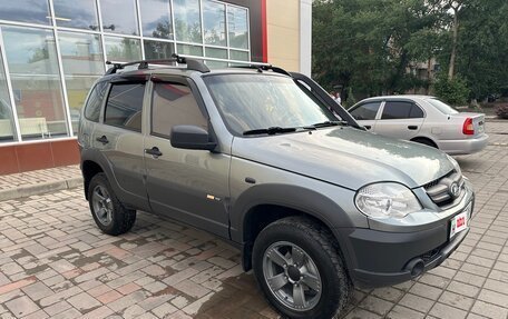 Chevrolet Niva I рестайлинг, 2015 год, 785 000 рублей, 2 фотография