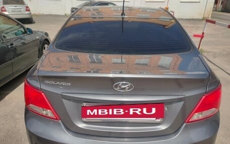 Hyundai Solaris II рестайлинг, 2015 год, 630 000 рублей, 3 фотография