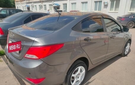 Hyundai Solaris II рестайлинг, 2015 год, 630 000 рублей, 2 фотография
