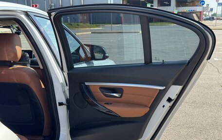 BMW 3 серия, 2017 год, 2 490 000 рублей, 37 фотография