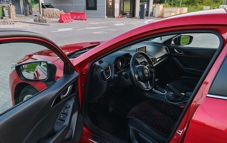 Mazda 3, 2015 год, 1 600 000 рублей, 10 фотография