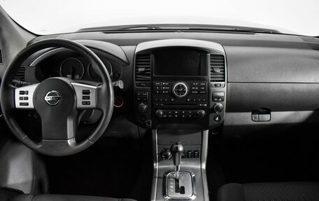 Nissan Pathfinder, 2012 год, 1 590 000 рублей, 15 фотография