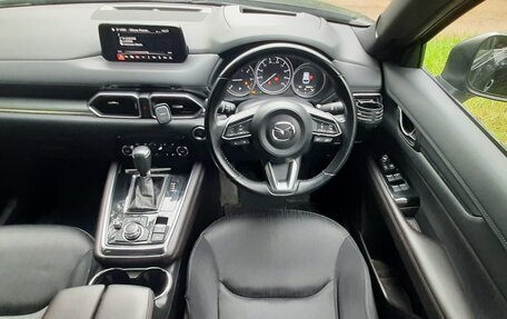 Mazda CX-8, 2018 год, 2 600 000 рублей, 31 фотография
