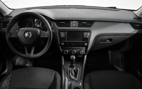 Skoda Octavia, 2018 год, 925 000 рублей, 13 фотография