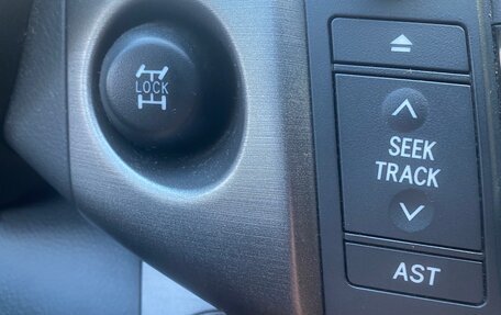 Toyota RAV4, 2010 год, 1 270 000 рублей, 23 фотография