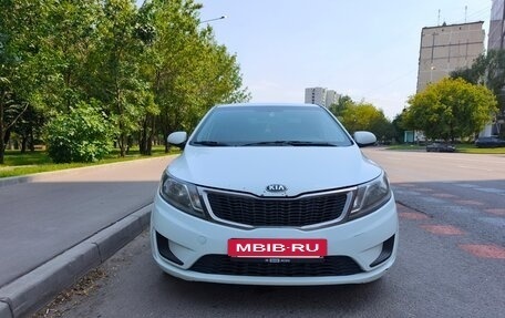KIA Rio III рестайлинг, 2014 год, 620 000 рублей, 2 фотография