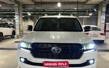 Toyota Land Cruiser 200, 2016 год, 7 000 000 рублей, 2 фотография
