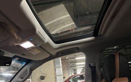Toyota Land Cruiser 200, 2016 год, 7 000 000 рублей, 18 фотография