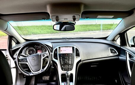 Opel Astra J, 2013 год, 990 000 рублей, 5 фотография