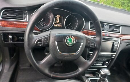 Skoda Superb III рестайлинг, 2010 год, 670 000 рублей, 10 фотография