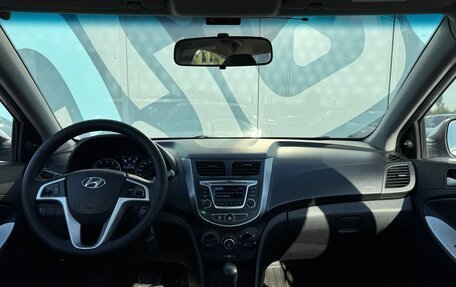Hyundai Solaris II рестайлинг, 2012 год, 1 150 000 рублей, 2 фотография