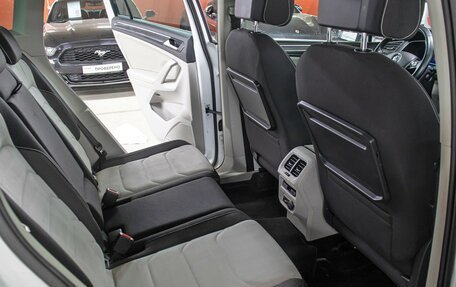Volkswagen Tiguan II, 2017 год, 2 149 000 рублей, 12 фотография