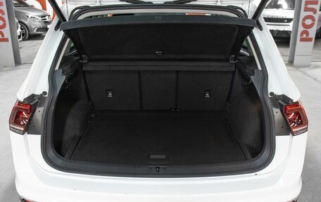 Volkswagen Tiguan II, 2017 год, 2 149 000 рублей, 10 фотография