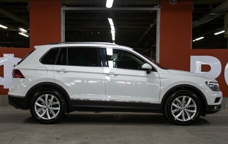 Volkswagen Tiguan II, 2017 год, 2 149 000 рублей, 4 фотография