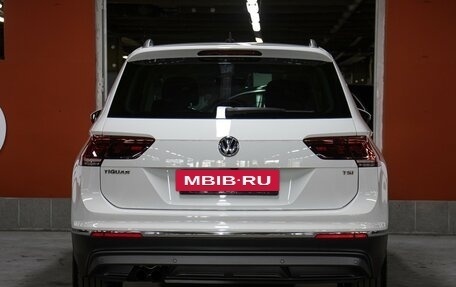 Volkswagen Tiguan II, 2017 год, 2 149 000 рублей, 6 фотография