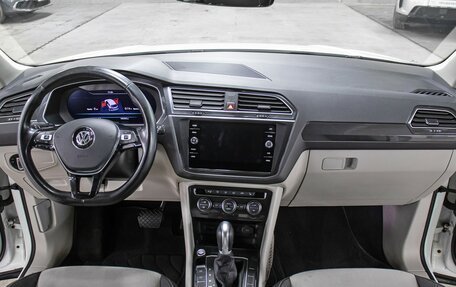 Volkswagen Tiguan II, 2017 год, 2 149 000 рублей, 14 фотография